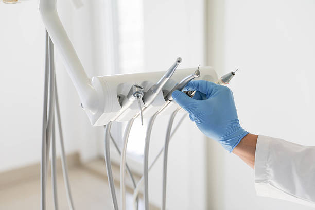 24/7 Emergency Teeth Whitening experts in Schulenburg, TX